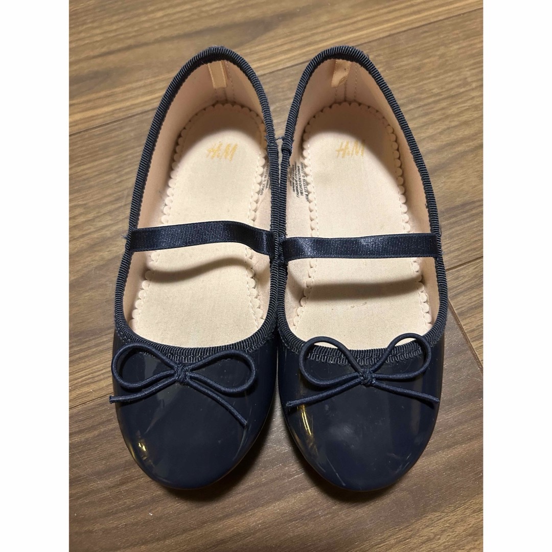 H&M(エイチアンドエム)のH&M キッズ　バレエシューズ キッズ/ベビー/マタニティのキッズ靴/シューズ(15cm~)(フォーマルシューズ)の商品写真