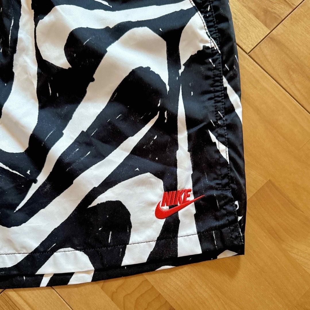 NIKE(ナイキ)のNIKE ポリエステルパンツ BLACK size M メンズのパンツ(ショートパンツ)の商品写真