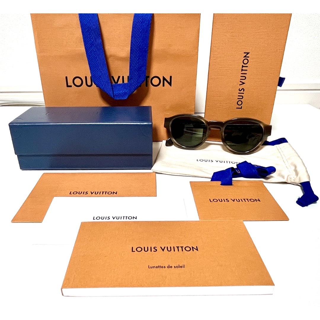 LOUIS VUITTON(ルイヴィトン)の✨美品⚜️LOUIS VUITTON⚜️サングラス LV メンズのファッション小物(サングラス/メガネ)の商品写真