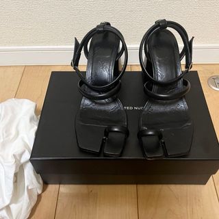 マルタンマルジェラ(Maison Martin Margiela)のMaison Margiela Tabi ストラップ　サンダル(サンダル)