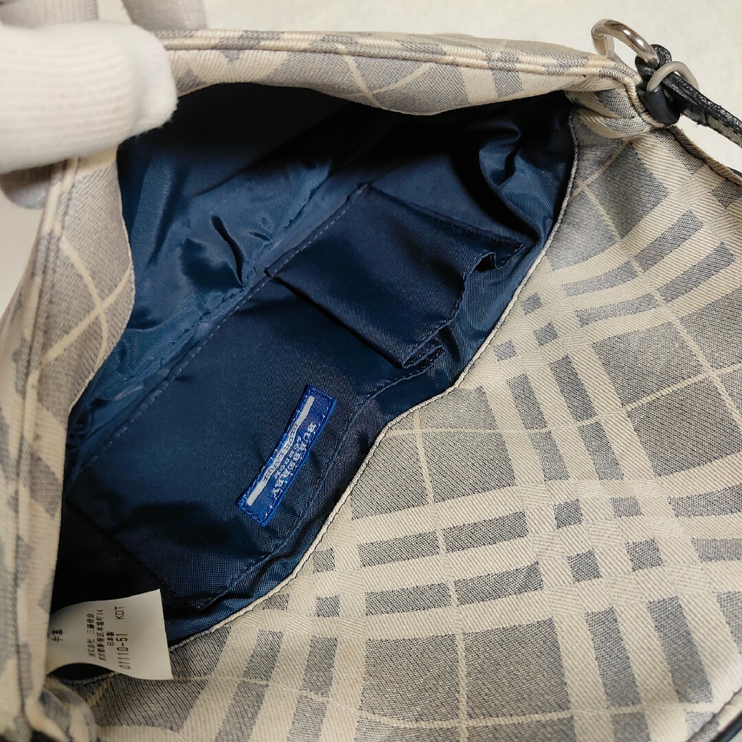 BURBERRY BLUE LABEL(バーバリーブルーレーベル)のバーバリーブルーレーベル ハンドバッグ ワンショルダー ノバチェック ホースロゴ レディースのバッグ(ハンドバッグ)の商品写真