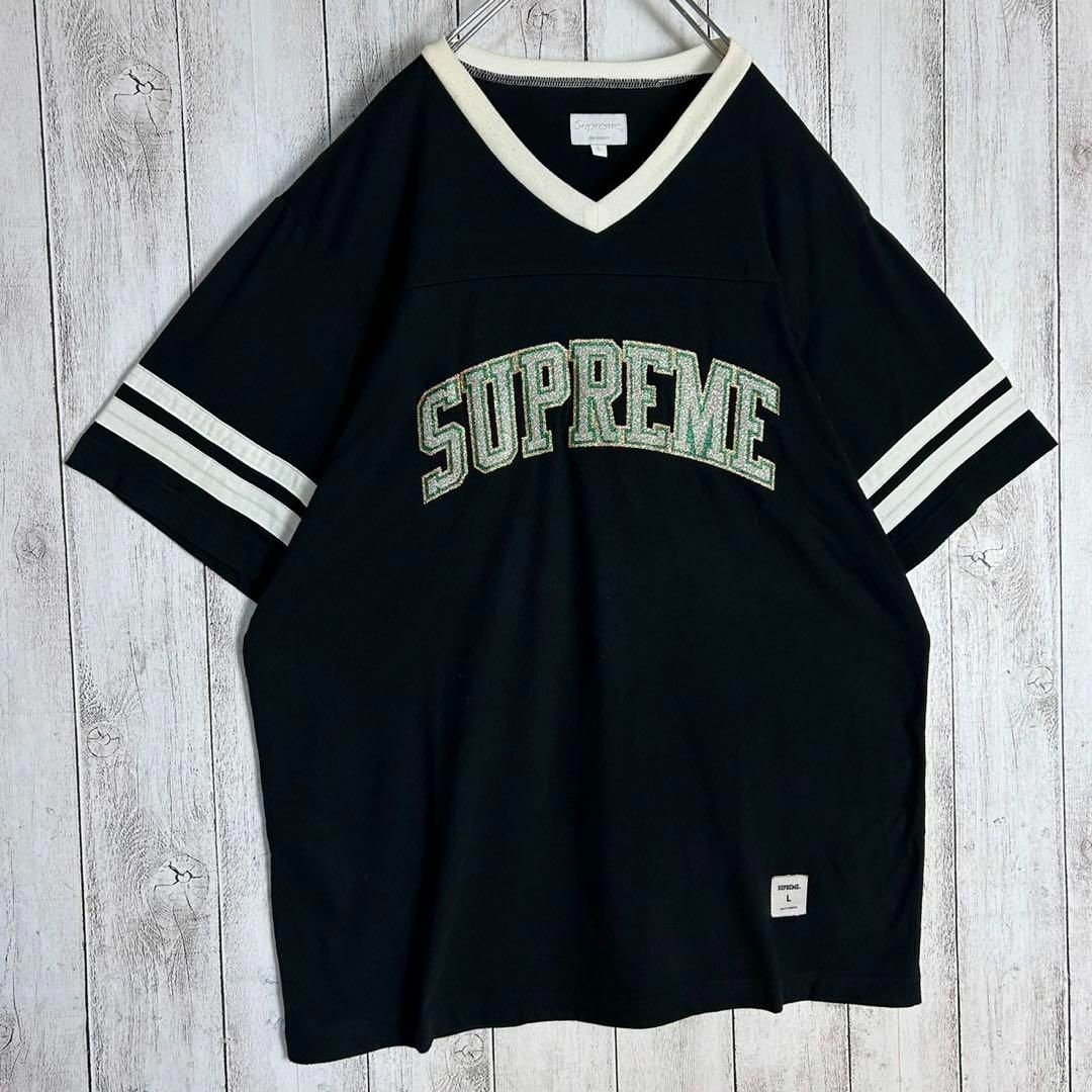 Supreme(シュプリーム)の【希少】シュプリーム☆アーチロゴ入りVネックTシャツ 袖切り替え 即完売注意 メンズのトップス(Tシャツ/カットソー(半袖/袖なし))の商品写真