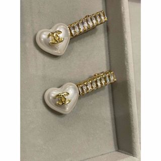 CHANEL - ♡CHANEL ヘアピン♡2個の通販|ラクマ CHANEL - ♡CHANEL ヘアピン♡2個の通販|ラクマ