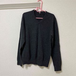 UNIQLO - UNIQLOメンズ　Vネックニット