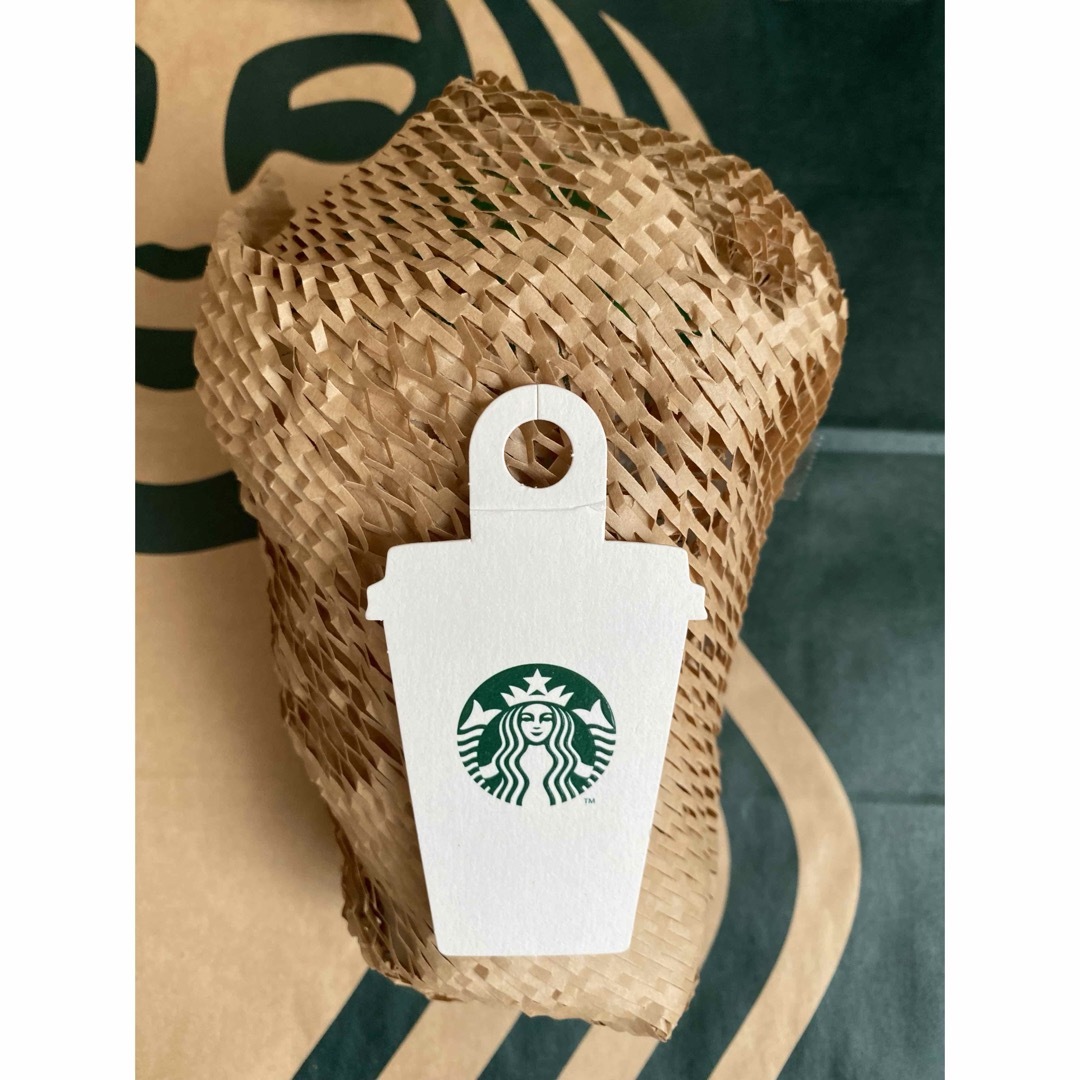 Starbucks Coffee(スターバックスコーヒー)のスターバックス　カラーチェンジングリユーザブルコールドカップグリーン473ml インテリア/住まい/日用品のキッチン/食器(タンブラー)の商品写真