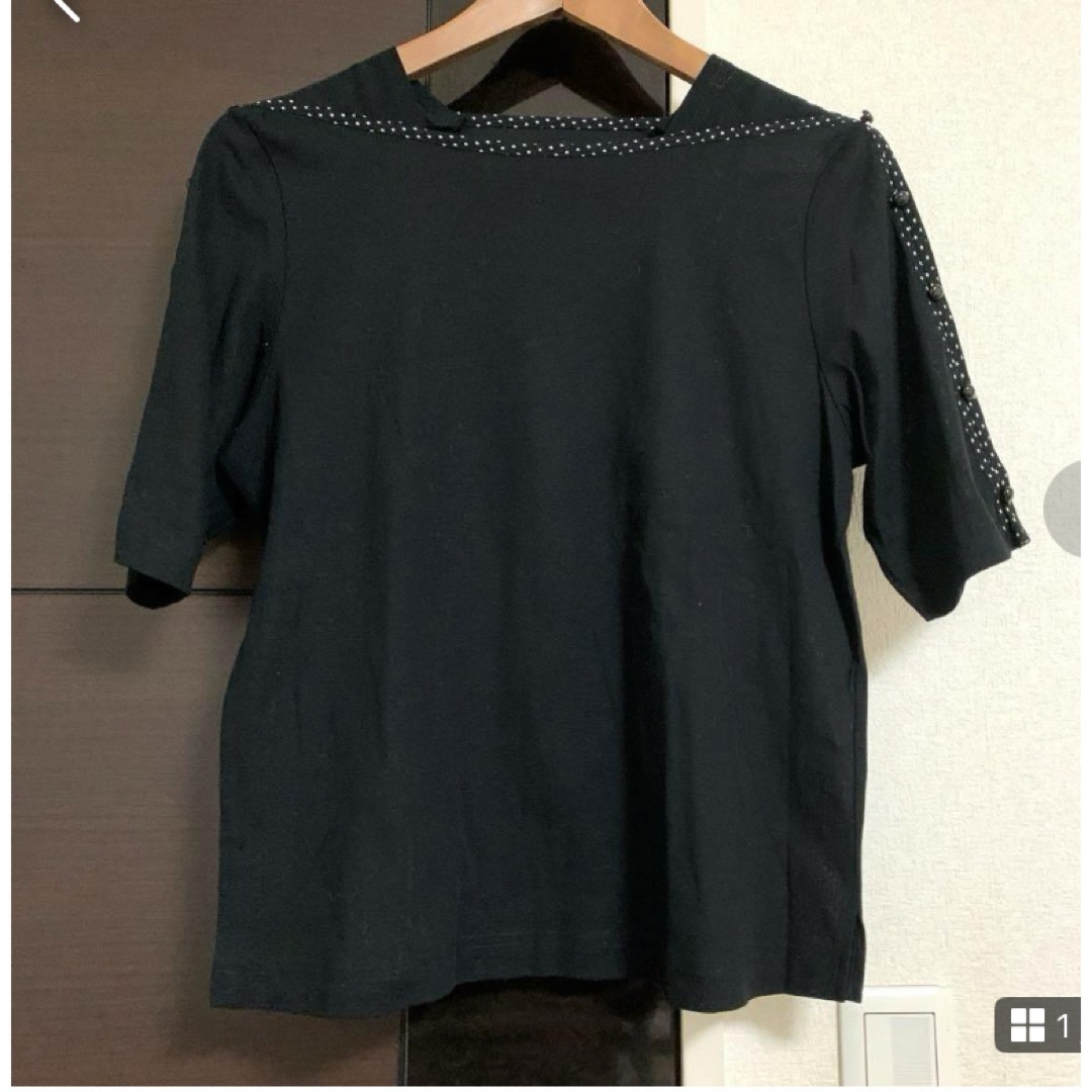 新品未使用　日本製　トップス　カットソー　ブラック レディースのトップス(カットソー(半袖/袖なし))の商品写真