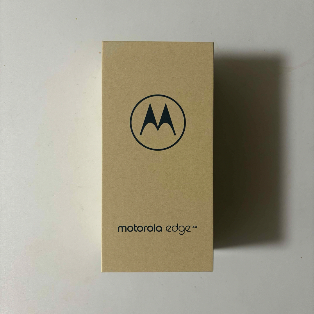 Motorola(モトローラ)のMotorola edge 40  イクリプスブラック スマホ/家電/カメラのスマートフォン/携帯電話(スマートフォン本体)の商品写真