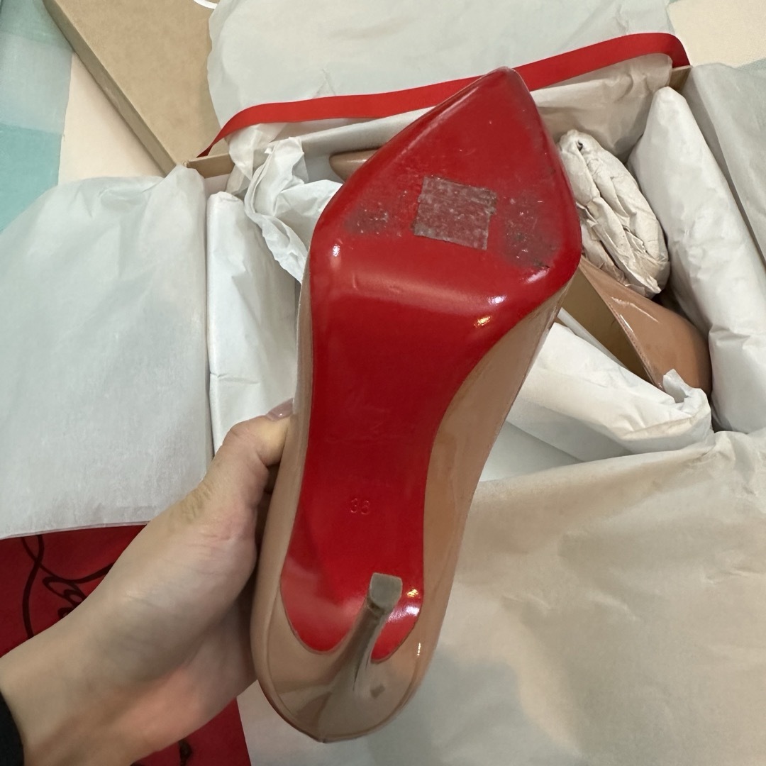 Christian Louboutin(クリスチャンルブタン)のChristian Louboutin Kate 23 cm 超美品♪ レディースの靴/シューズ(ハイヒール/パンプス)の商品写真