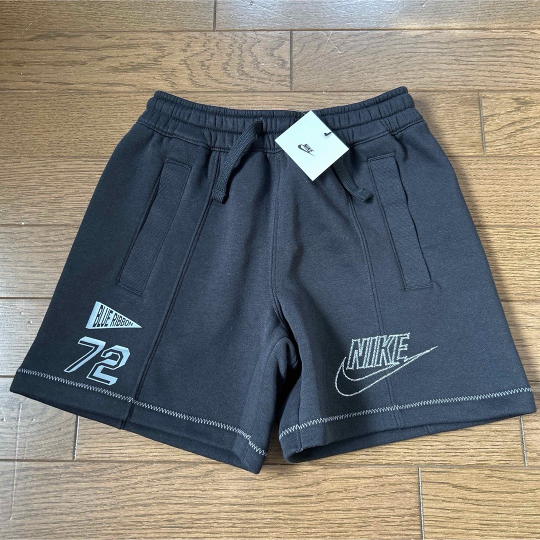 NIKE(ナイキ)のNIKE ナイキ　ショートパンツ　130cm   キッズ/ベビー/マタニティのキッズ服男の子用(90cm~)(パンツ/スパッツ)の商品写真