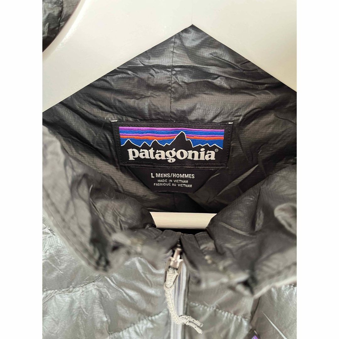 patagonia(パタゴニア)のpatagonia　パタゴニア　84065　マイクロパフジャケットプルマフィル  スポーツ/アウトドアのアウトドア(登山用品)の商品写真