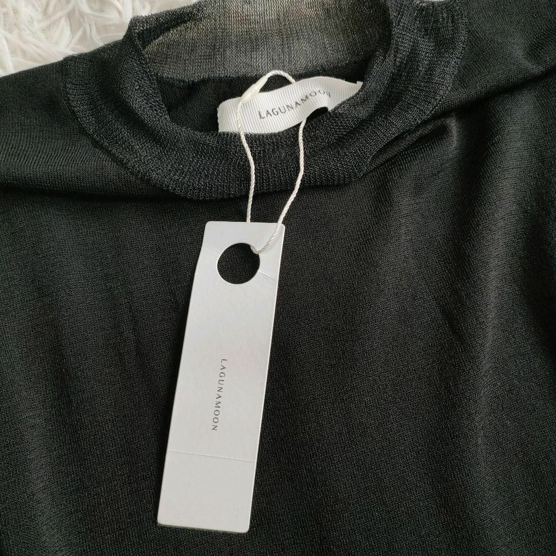 LagunaMoon(ラグナムーン)のタグ付き✨ラグナムーン タックショルダーニットプルオーバー ブラック 洗える レディースのトップス(Tシャツ(半袖/袖なし))の商品写真