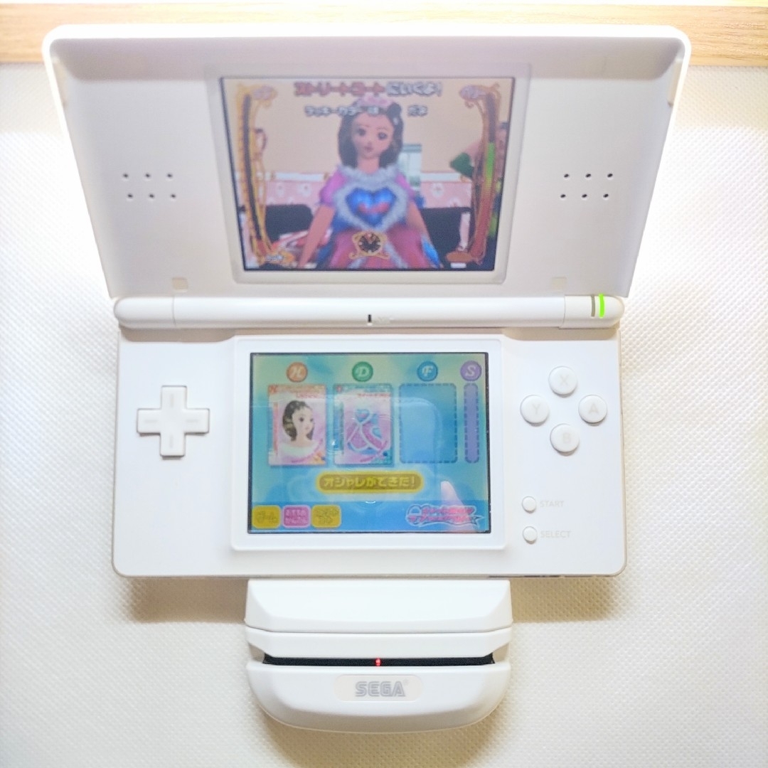 任天堂 ニンテンドーDS セガ カードリーダー HCV-1000 / HCV-1001 本体 任天堂 ニンテンドーDS セガ カードリーダー HCV-1000 / HCV-1001 本体