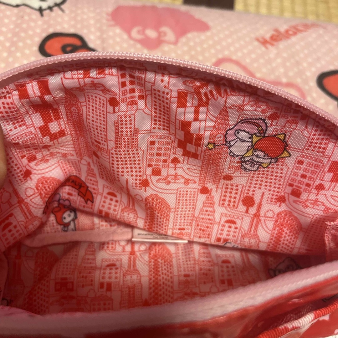 LeSportsac(レスポートサック)のレスポートサック&サンリオキャラコラボポ－チ レディースのファッション小物(ポーチ)の商品写真