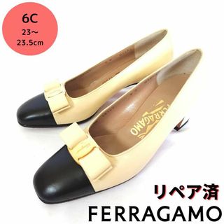 サルヴァトーレフェラガモ(Salvatore Ferragamo)の美品❤フェラガモ【Ferragamo】バイカラー ヴァラリボン パンプス(ハイヒール/パンプス)