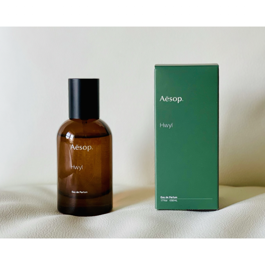 Aesop(イソップ)のAesop Hwyl ヒュイル オードパルファム 50ml 香水 箱付き コスメ/美容の香水(ユニセックス)の商品写真