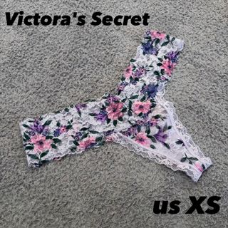 ヴィクトリアズシークレット(Victoria's Secret)のVictora's Secretヴィクトリアシークレット ショーツ Tバック 白(ショーツ)