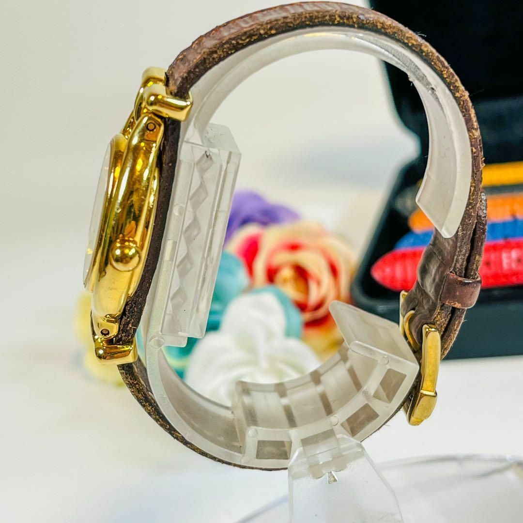 FENDI(フェンディ)の【ケース付き】i259 FENDI フェンディ　オロロジ　640L　ゴールド レディースのファッション小物(腕時計)の商品写真