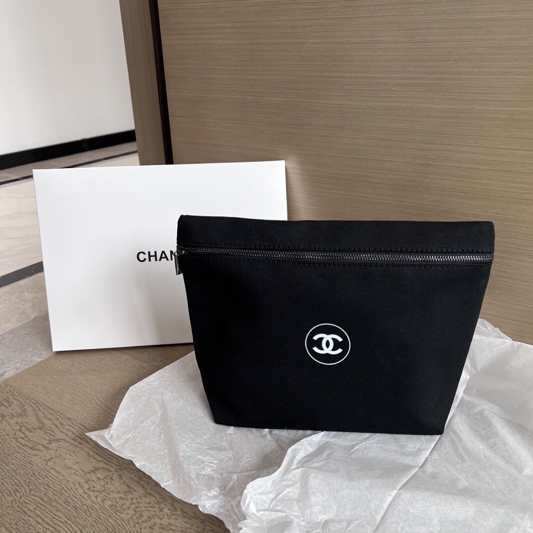 CHANEL(シャネル)のCHANEL 化粧ポーチ コスメポーチ ノーベルティ 箱なし レディースのファッション小物(ポーチ)の商品写真