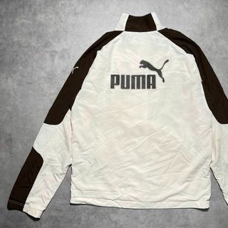 プーマ(PUMA)の【PUMA】プーマ ライトブラウン　ナイロンジャケット　バックプリント(ナイロンジャケット)