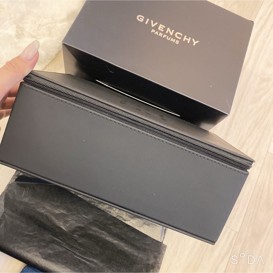 GIVENCHY(ジバンシィ)の未使用 GIVENCHY ジバンシー ジュエリーボックス アクセサリー   インテリア/住まい/日用品のインテリア小物(小物入れ)の商品写真