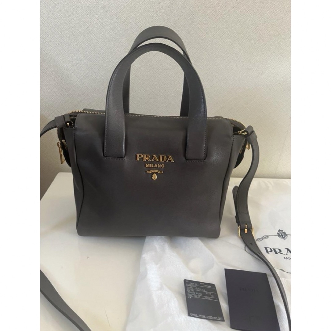 PRADA(プラダ)のPRADA プラダ ショルダーバッグ 2way 口ゴ レディースのバッグ(ハンドバッグ)の商品写真