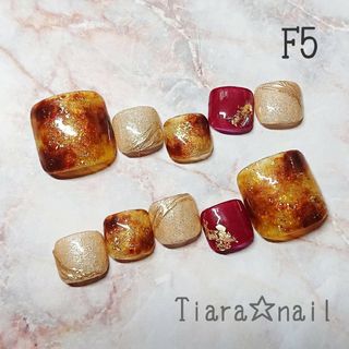 F5☆ フットネイル 金箔べっこう×ボルドー♪ ネイルチップ ペディキュア コスメ/美容のネイル(つけ爪/ネイルチップ)の商品写真