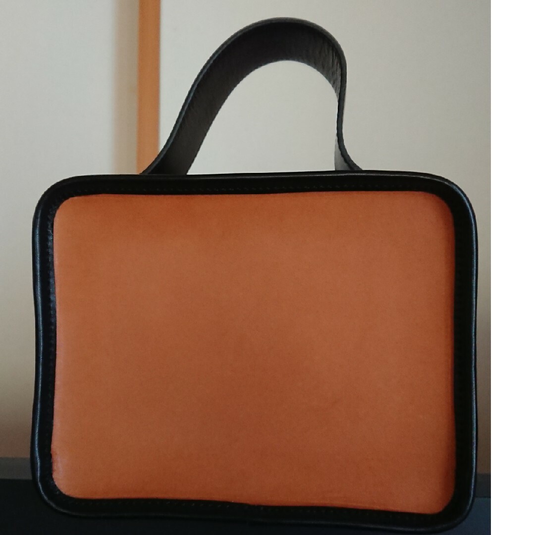 Leather Mini Book Bag -BLACK x CAMEL レディースのバッグ(ハンドバッグ)の商品写真