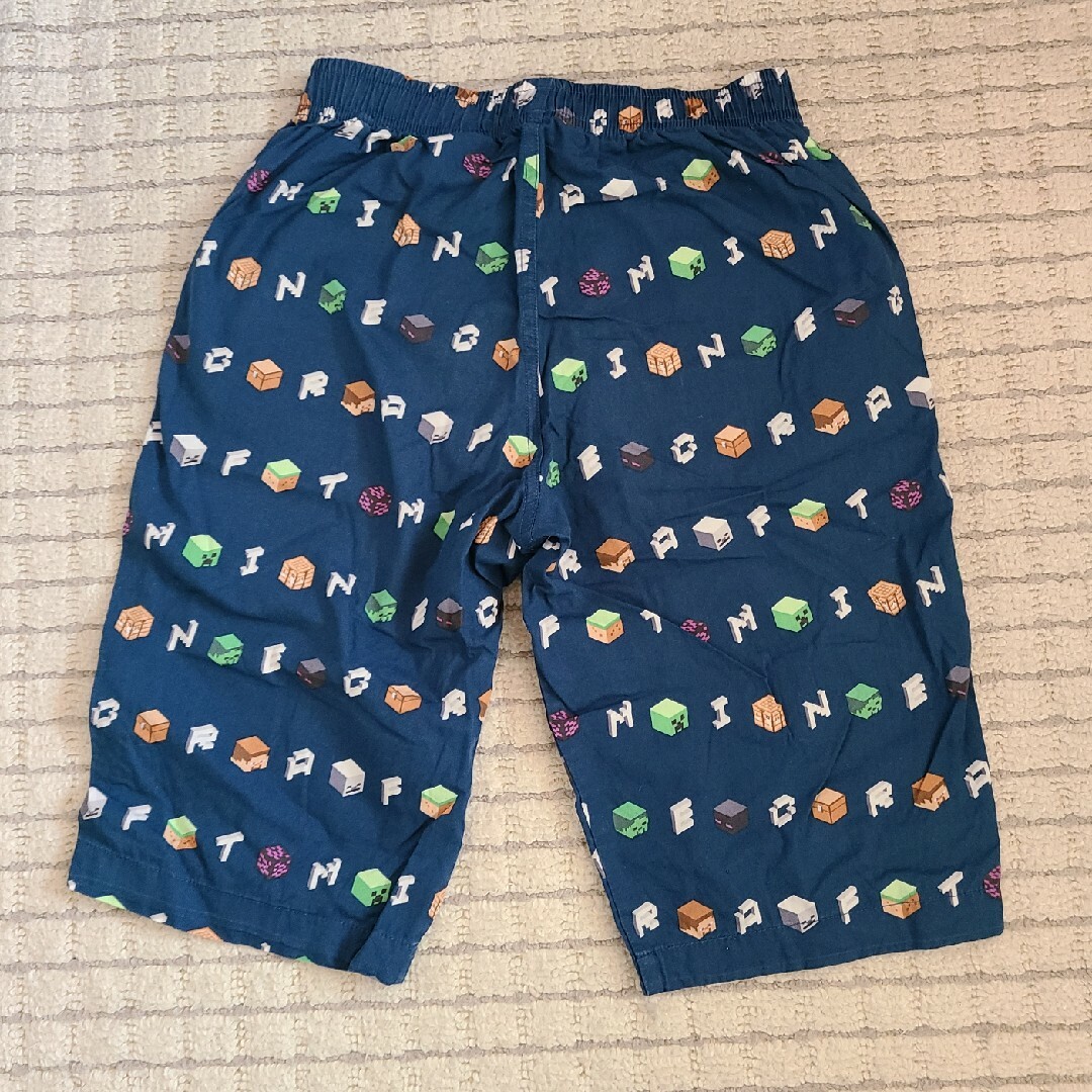 UNIQLO(ユニクロ)の130 マイクラ　Tシャツ　部屋テコ キッズ/ベビー/マタニティのキッズ服男の子用(90cm~)(Tシャツ/カットソー)の商品写真