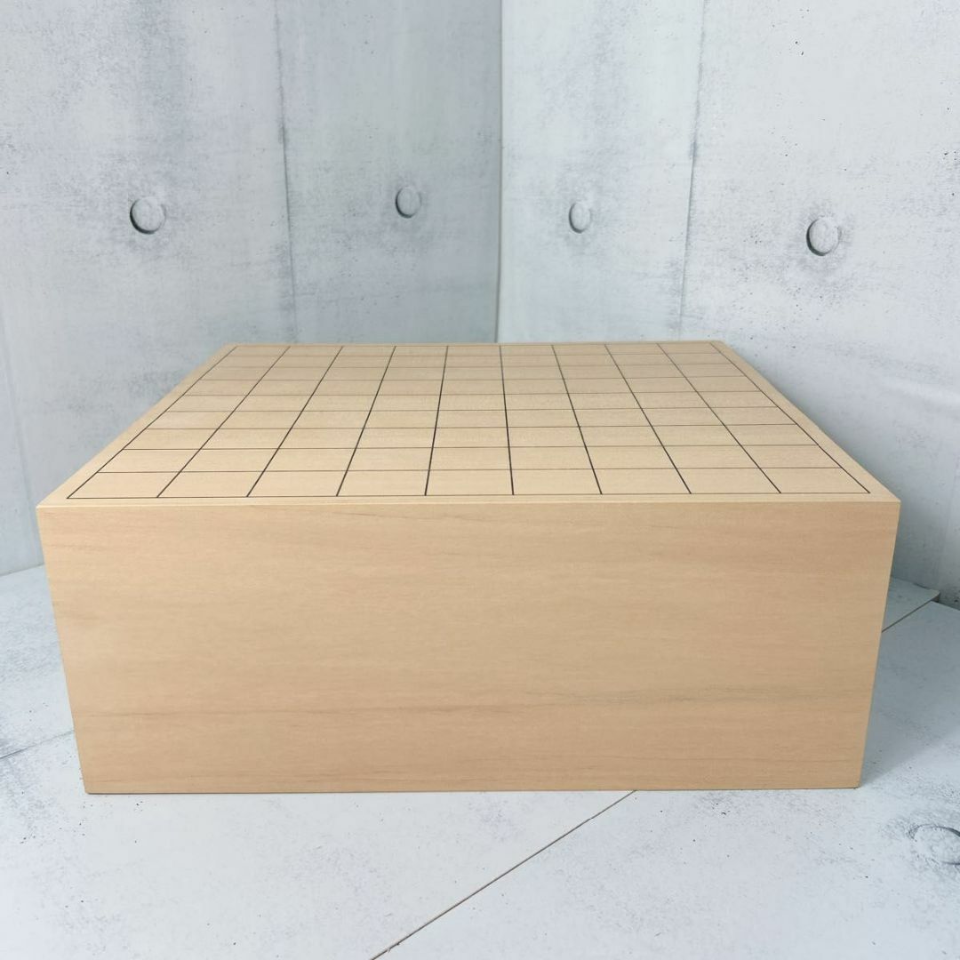 任天堂(ニンテンドウ)の【新品未使用品】廃盤品　任天堂　将棋盤　新桂50号松# エンタメ/ホビーのテーブルゲーム/ホビー(囲碁/将棋)の商品写真