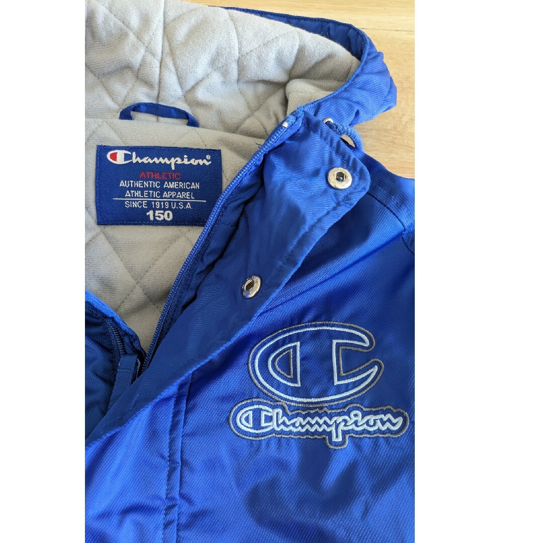 Champion(チャンピオン)のチャンピオン　ベンチコート　150 ブルー スポーツ/アウトドアのサッカー/フットサル(ウェア)の商品写真