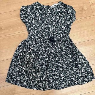 H&M ワンピース　4-5歳　小花柄　春