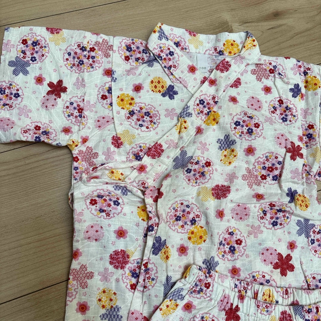 女の子　甚兵衛　100cm キッズ/ベビー/マタニティのキッズ服女の子用(90cm~)(甚平/浴衣)の商品写真