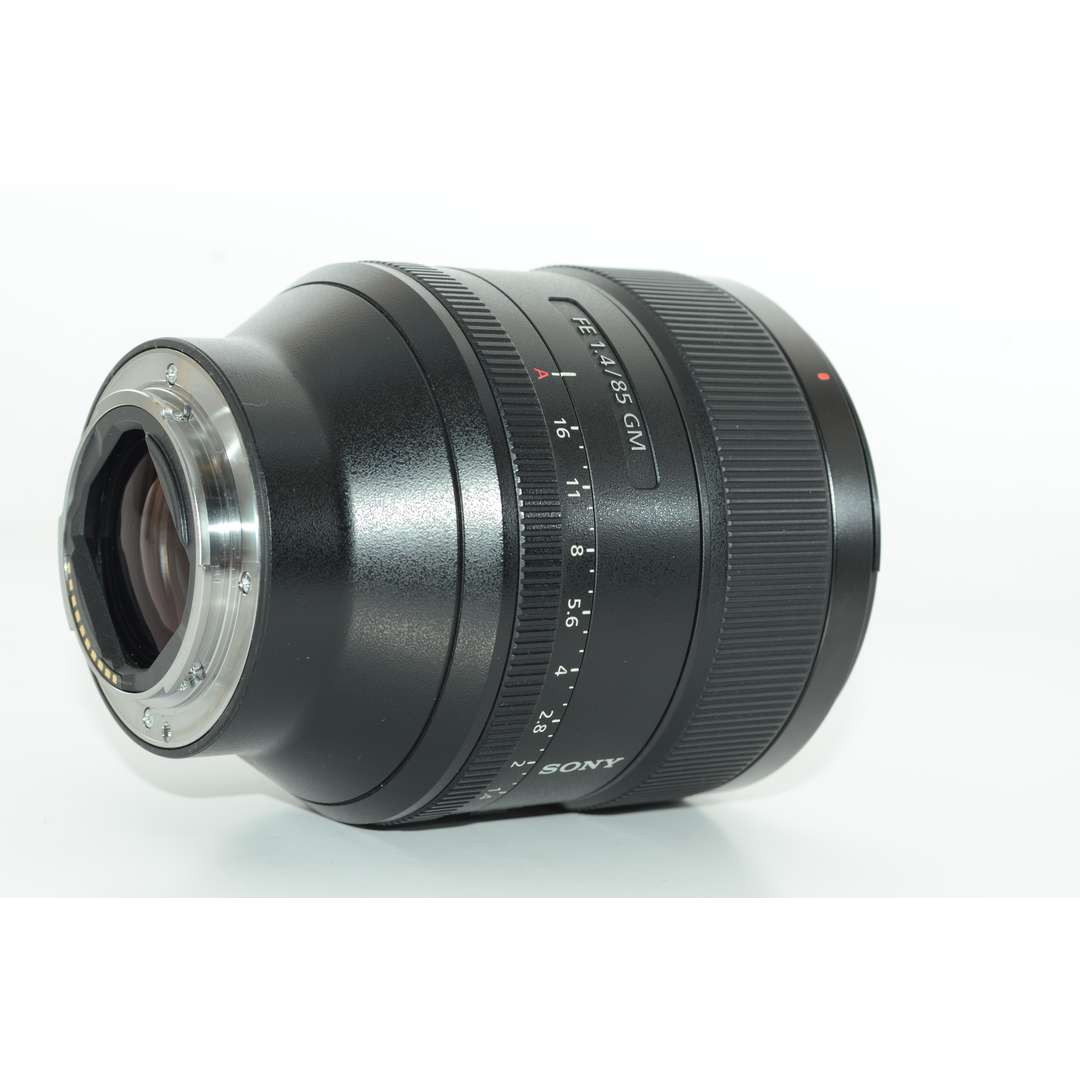 【外観特上級】ソニー SONY 単焦点レンズ FE 85mm F1.4 GM Eマウント35mmフルサイズ対応 SEL85F14GM スマホ/家電/カメラのカメラ(レンズ(単焦点))の商品写真