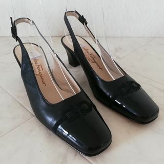 サルヴァトーレフェラガモ(Salvatore Ferragamo)の良品サルヴァトーレフェラガモ ガンチーニ 本革パンプス 5.5C(ハイヒール/パンプス)