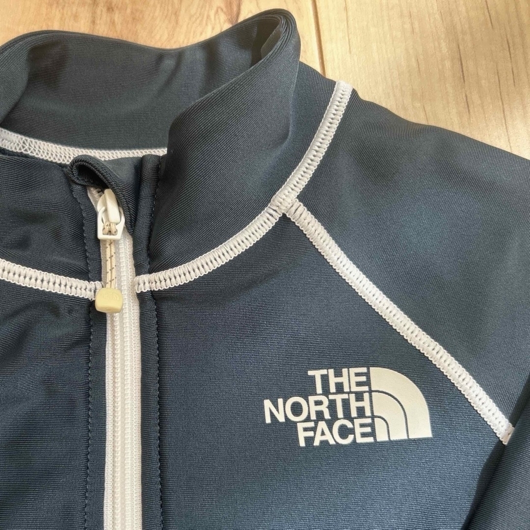 THE NORTH FACE(ザノースフェイス)のTHE NORTH FACE　ノースフェイス　ラッシュガード　110 キッズ/ベビー/マタニティのキッズ服男の子用(90cm~)(水着)の商品写真