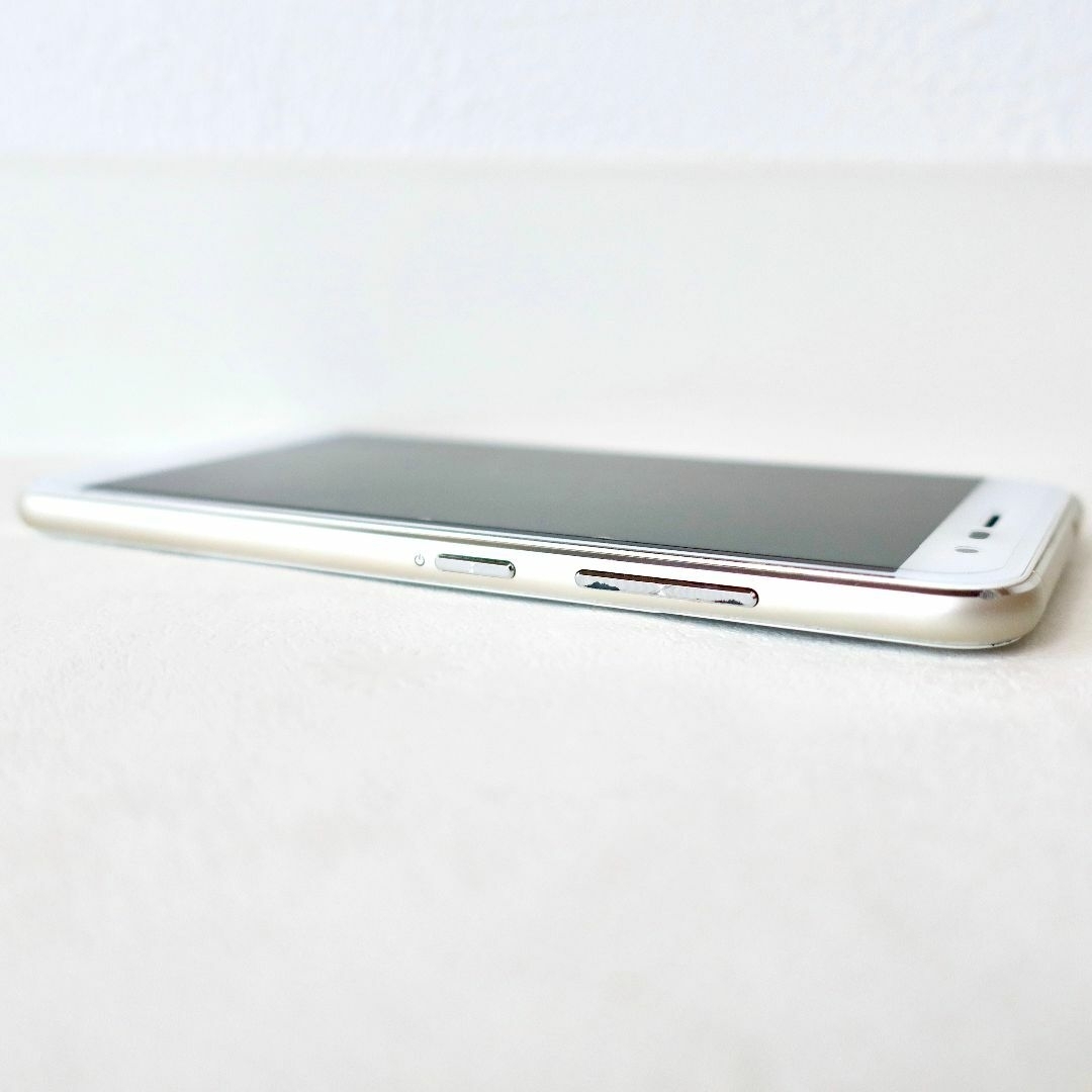ASUS(エイスース)のZenFone 3 ZE520KL パールホワイト 32 GB SIMフリー スマホ/家電/カメラのスマートフォン/携帯電話(スマートフォン本体)の商品写真