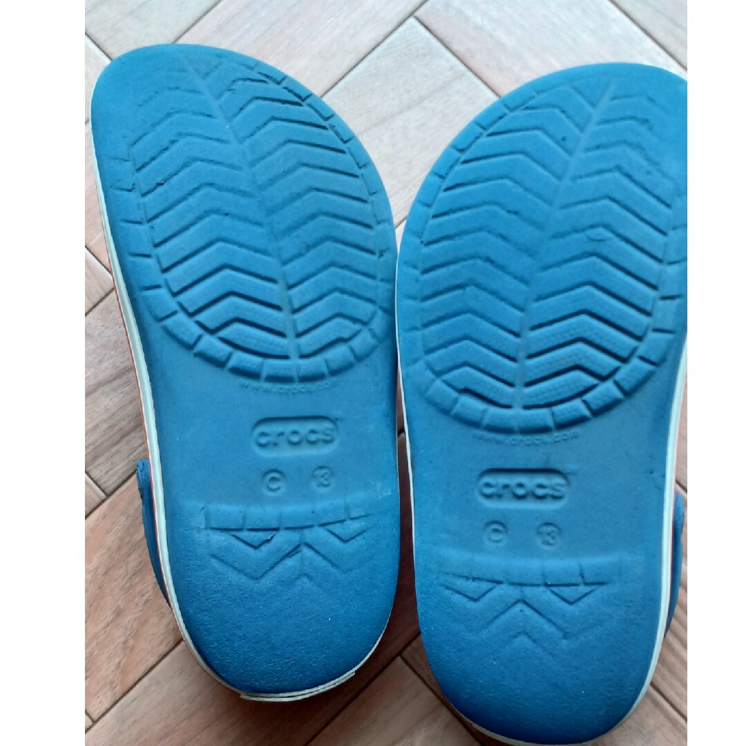 crocs(クロックス)のクロックス　crocs　c13（19cm相当） キッズ/ベビー/マタニティのキッズ靴/シューズ(15cm~)(サンダル)の商品写真