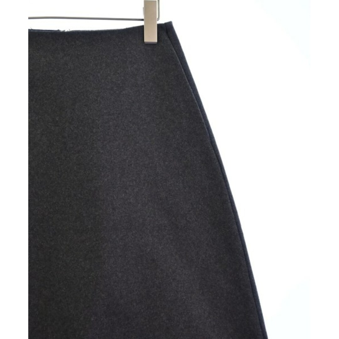 JIL SANDER NAVY(ジルサンダーネイビー)のJIL SANDER NAVY ひざ丈スカート 36(XS位) グレー 【古着】【中古】 レディースのスカート(ひざ丈スカート)の商品写真