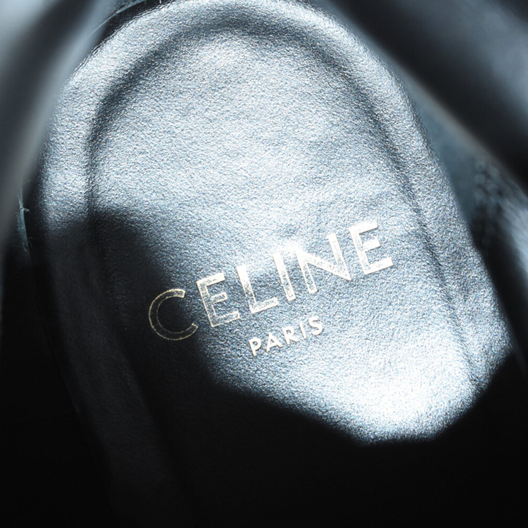 celine(セリーヌ)のCELINE セリーヌ 22AW BULKY BOOTS バルキー レースアップブーツ ロゴスタッズ レザーブーツ ブラック 345983579C メンズの靴/シューズ(ブーツ)の商品写真