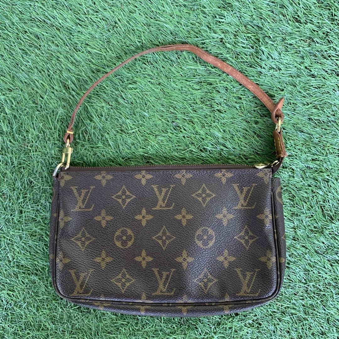 LOUIS VUITTON(ルイヴィトン)のルイヴィトン ポシェット・アクセソワール ポーチ モノグラム M51980 レディースのファッション小物(ポーチ)の商品写真