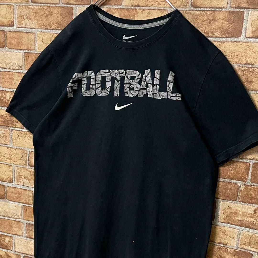 NIKE(ナイキ)のNIKE　ナイキ　　Tシャツ　ビッグプリント　黒　ブラック　XL メンズのトップス(Tシャツ/カットソー(半袖/袖なし))の商品写真