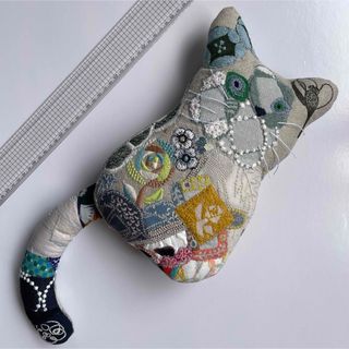 ミナペルホネン ハンドメイド⭐️猫 保護猫 オッドアイ パステル系 シャム a5(ぬいぐるみ)