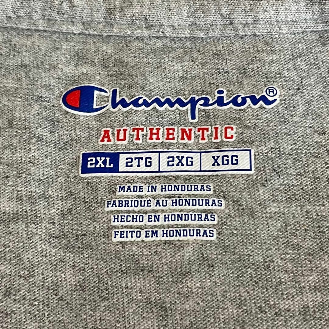 Champion(チャンピオン)のチャンピオン　Tシャツ　ビッグシルエット　刺繍ロゴ　ワンポイント　グレー　2XL メンズのトップス(Tシャツ/カットソー(半袖/袖なし))の商品写真