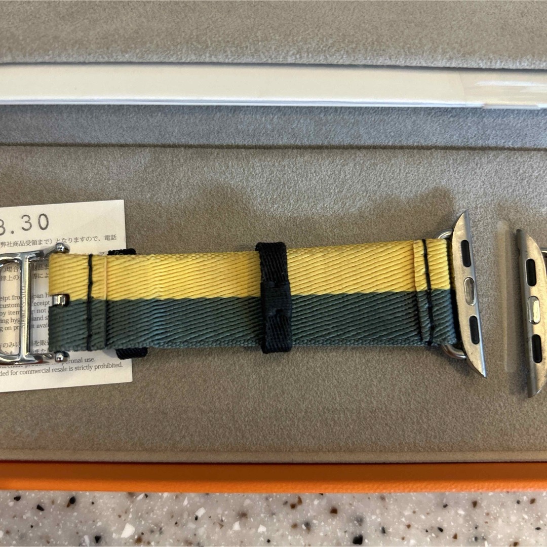 Hermes(エルメス)のApple Watch HERMES バンド　カザック 限定品 レディースのファッション小物(腕時計)の商品写真