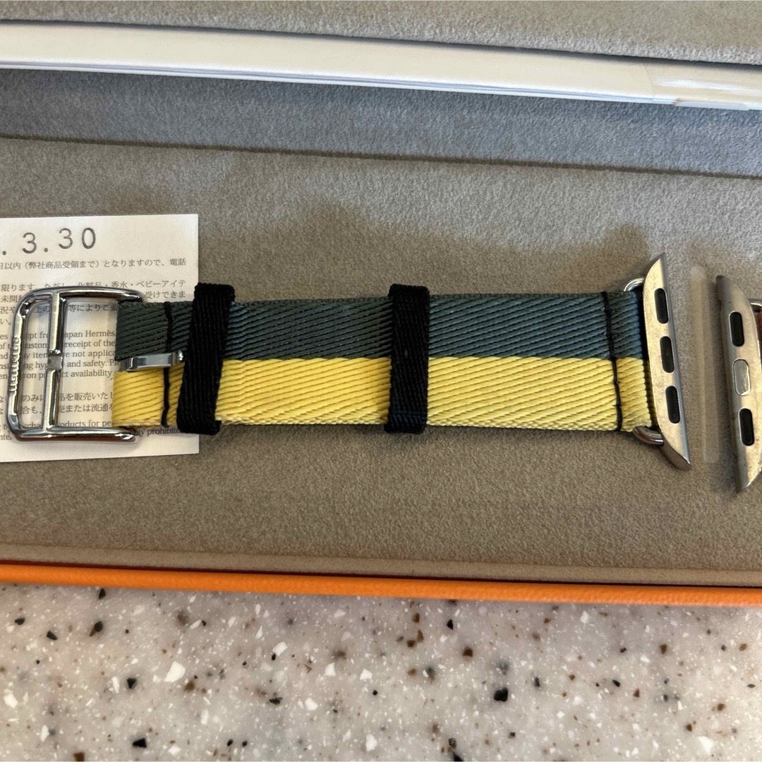 Hermes(エルメス)のApple Watch HERMES バンド　カザック 限定品 レディースのファッション小物(腕時計)の商品写真