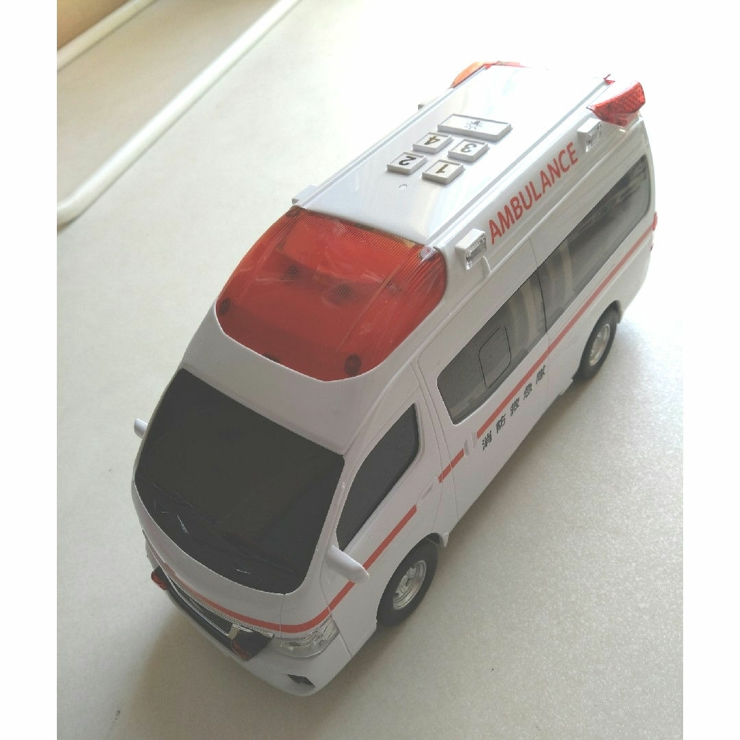 救急車サウンド キッズ/ベビー/マタニティのおもちゃ(電車のおもちゃ/車)の商品写真
