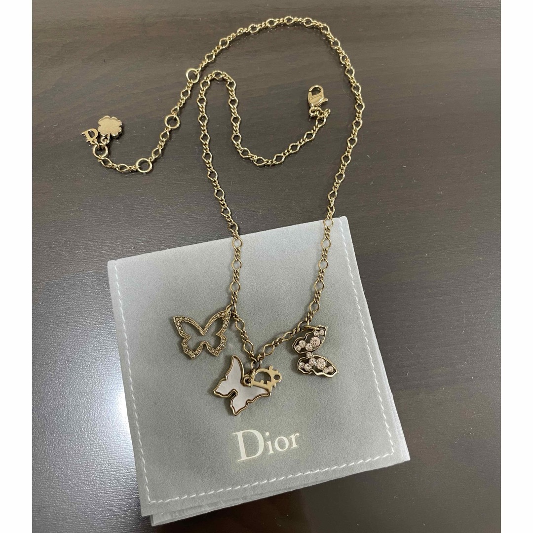 Christian Dior(クリスチャンディオール)のお値下げしました　クリスチャンディオール　バタフライ　ネックレス レディースのアクセサリー(ネックレス)の商品写真
