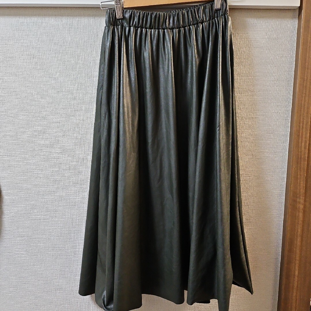 RAW FUDGE(ローファッジ)のRAW FUDGE カーキ スカート レディースのスカート(ロングスカート)の商品写真