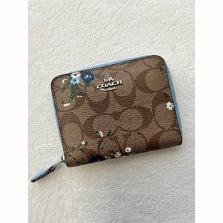 コーチ(COACH)の未使用 コーチ COACH 財布 コンパクト 二つ折り財布 花柄 F72427(財布)