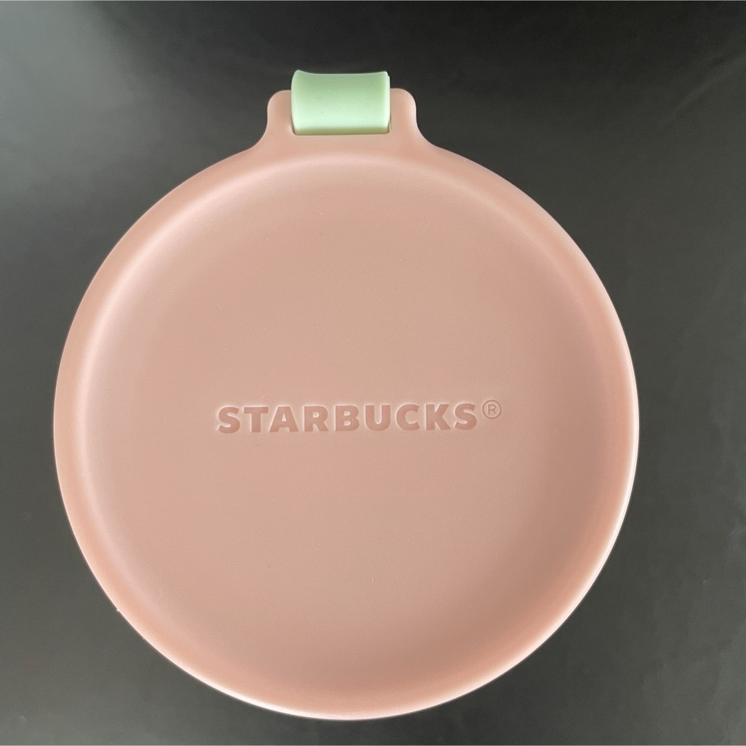 Starbucks(スターバックス)のSTARBUCKS スタバ2020さくらストラップカップシェイプボトル355ml インテリア/住まい/日用品のキッチン/食器(タンブラー)の商品写真